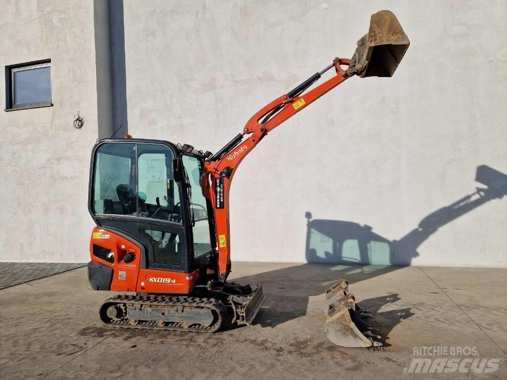 Kubota KX 019-4   P373 حفارات صغيرة أقل من 7 طن (حفارات صغيرة)