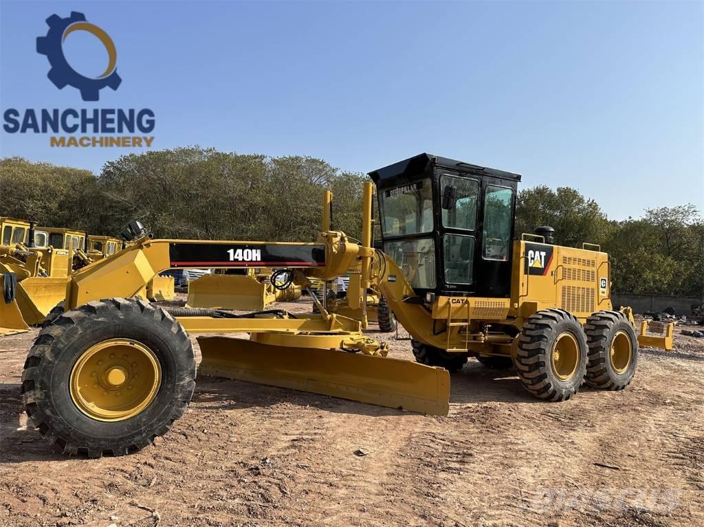 CAT 140H معدات تمهيد الطرق