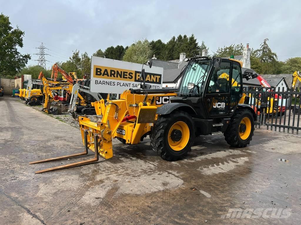 JCB 535-125 Hiviz مناولات متداخلة