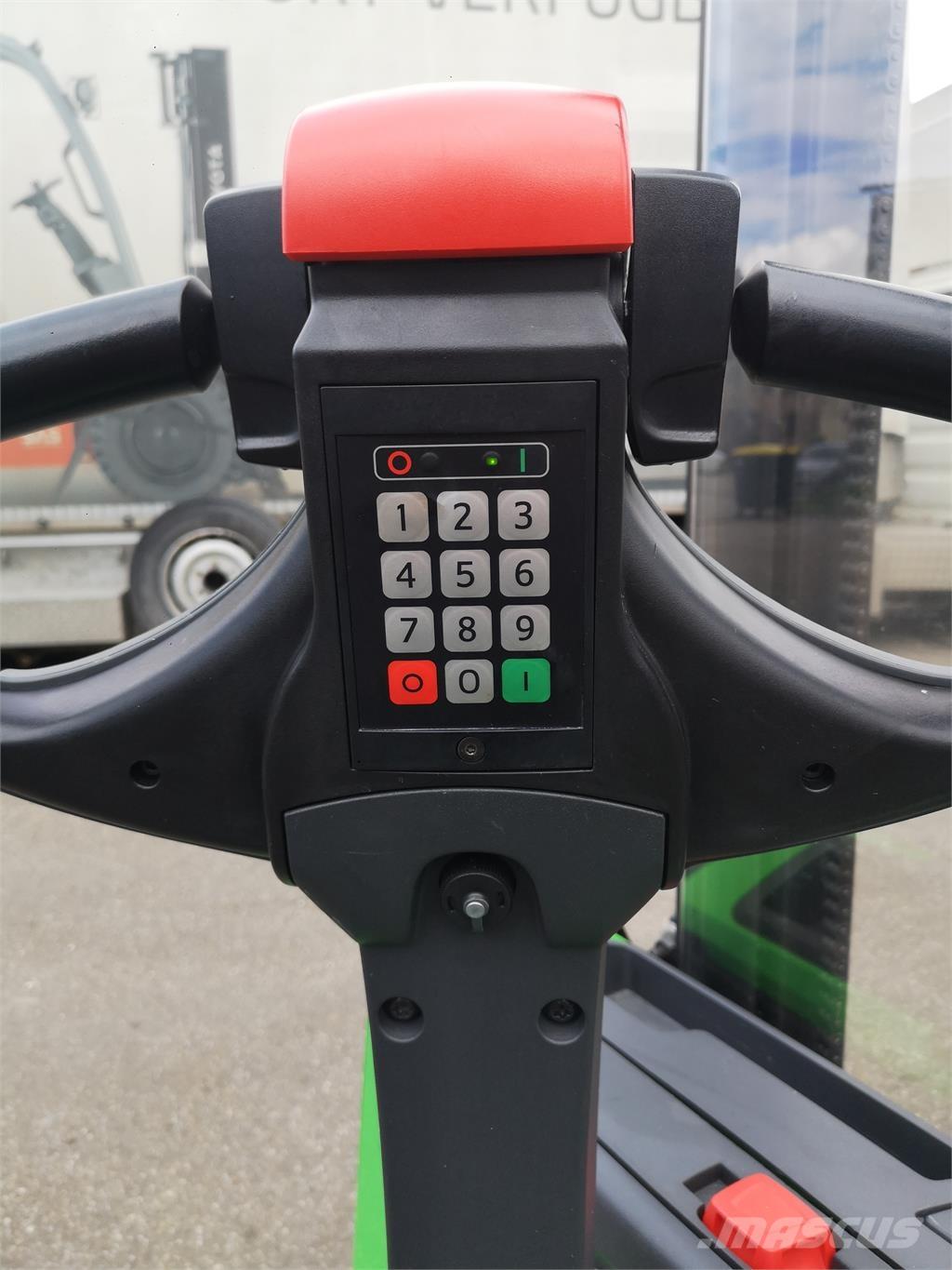 Cesab S210 شاحنات مناولة ذاتية الدفع