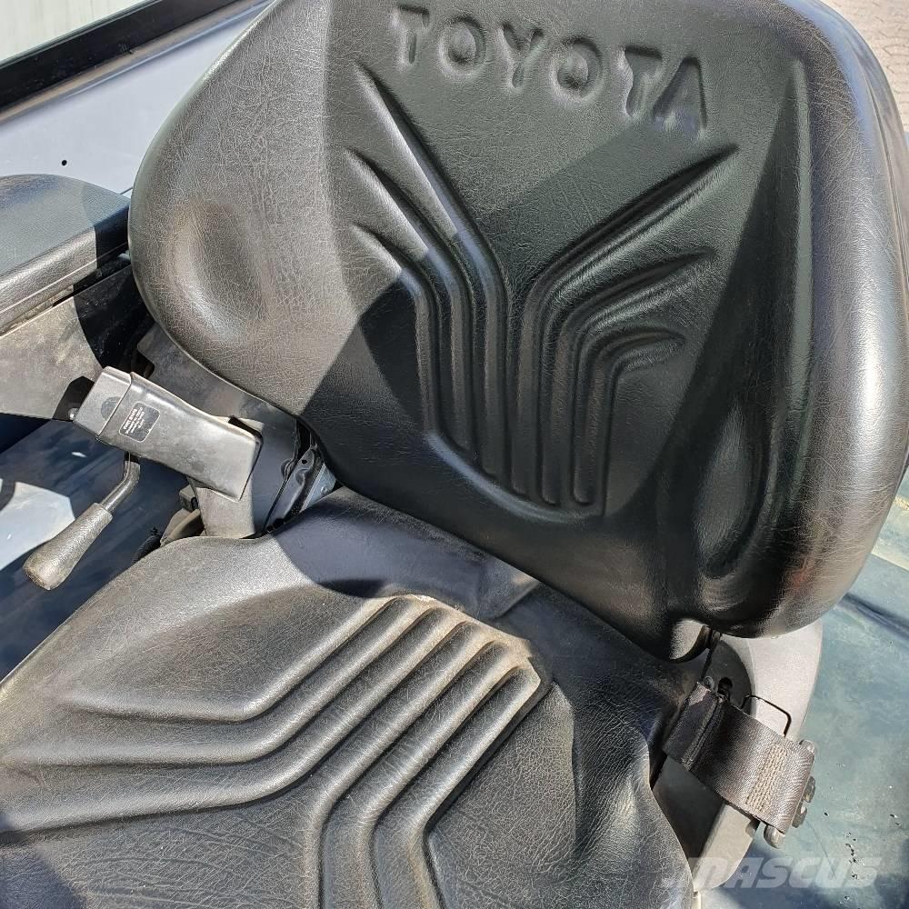Toyota Traigo 80 شاحنات ذات رافعات شوكية تعمل بالكهرباء