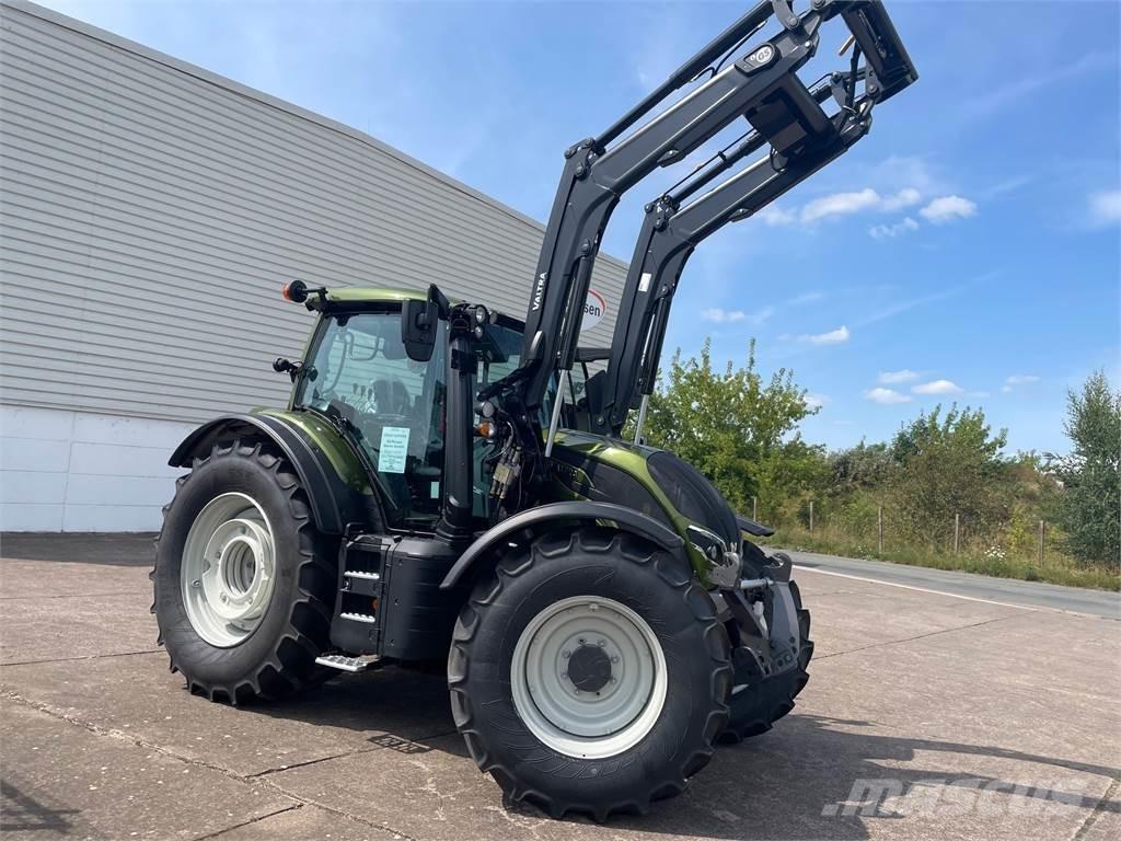 Valtra N155 EA 2B1 الجرارات