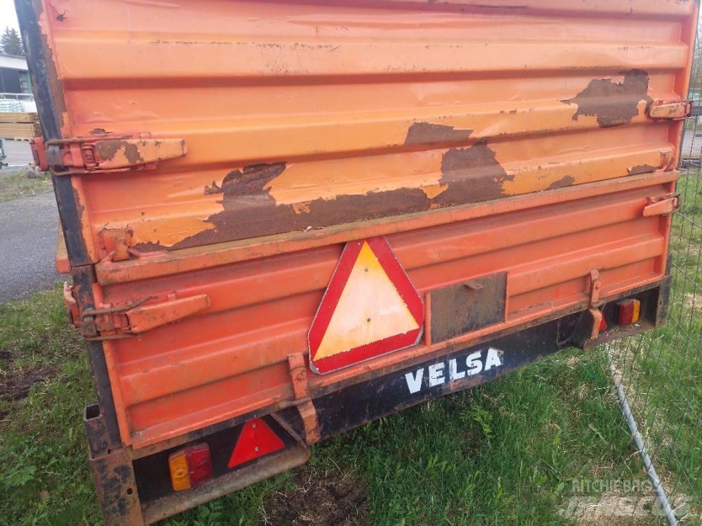Velsa 55 مقطورات قلابة