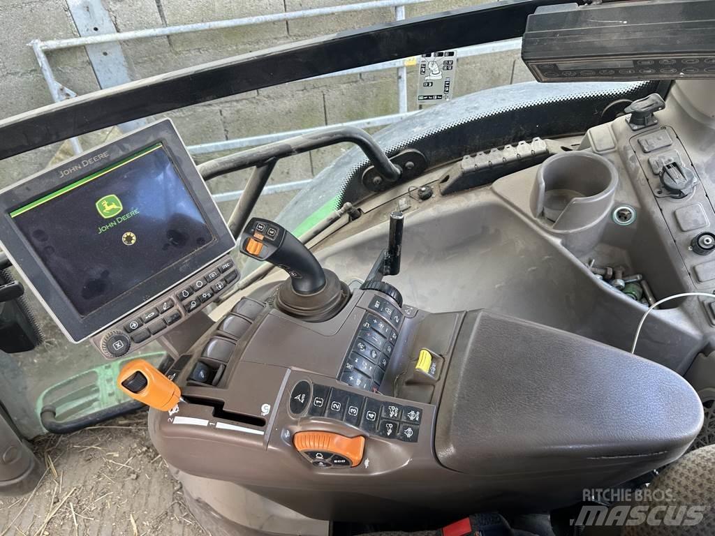 John Deere 6R 120 الجرارات