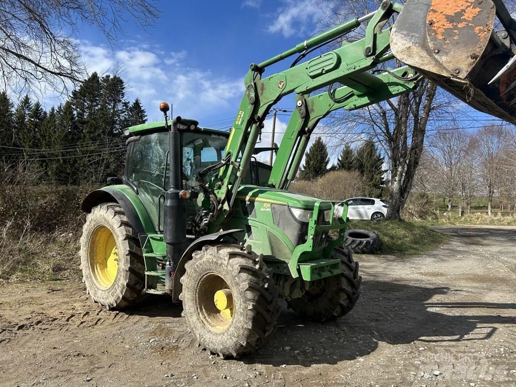 John Deere 6R 120 الجرارات