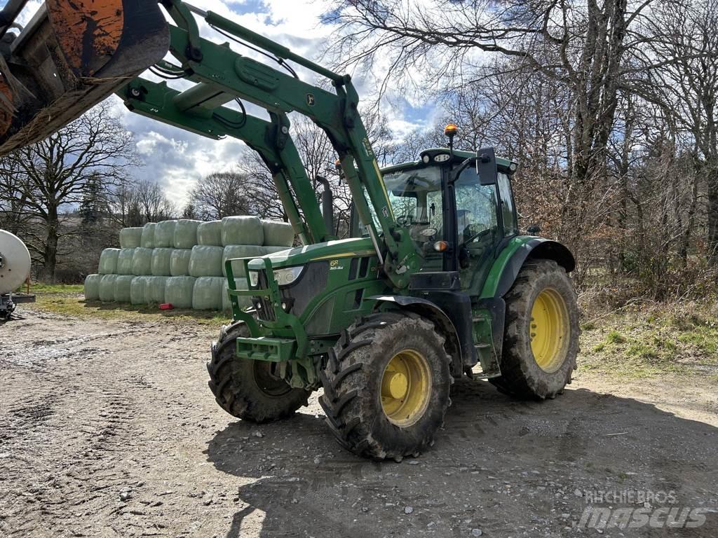 John Deere 6R 120 الجرارات