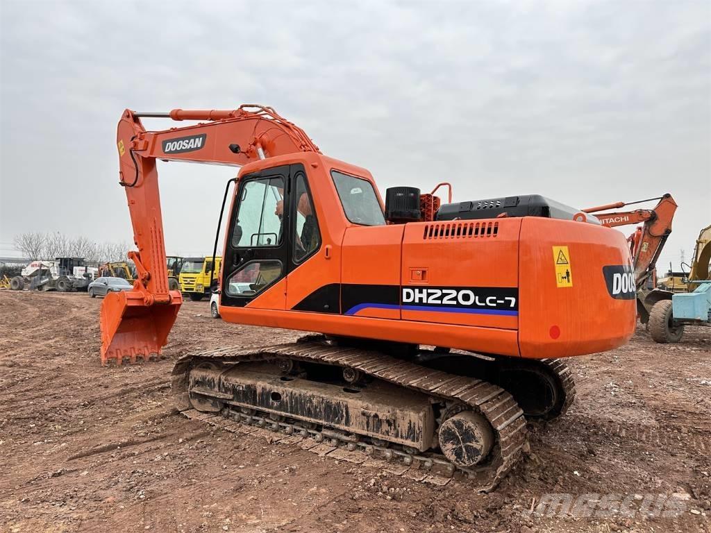 Doosan DH220-7 حفارات زحافة