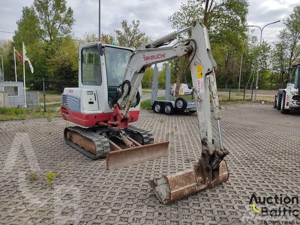 Takeuchi TB228 حفارات صغيرة أقل من 7 طن (حفارات صغيرة)