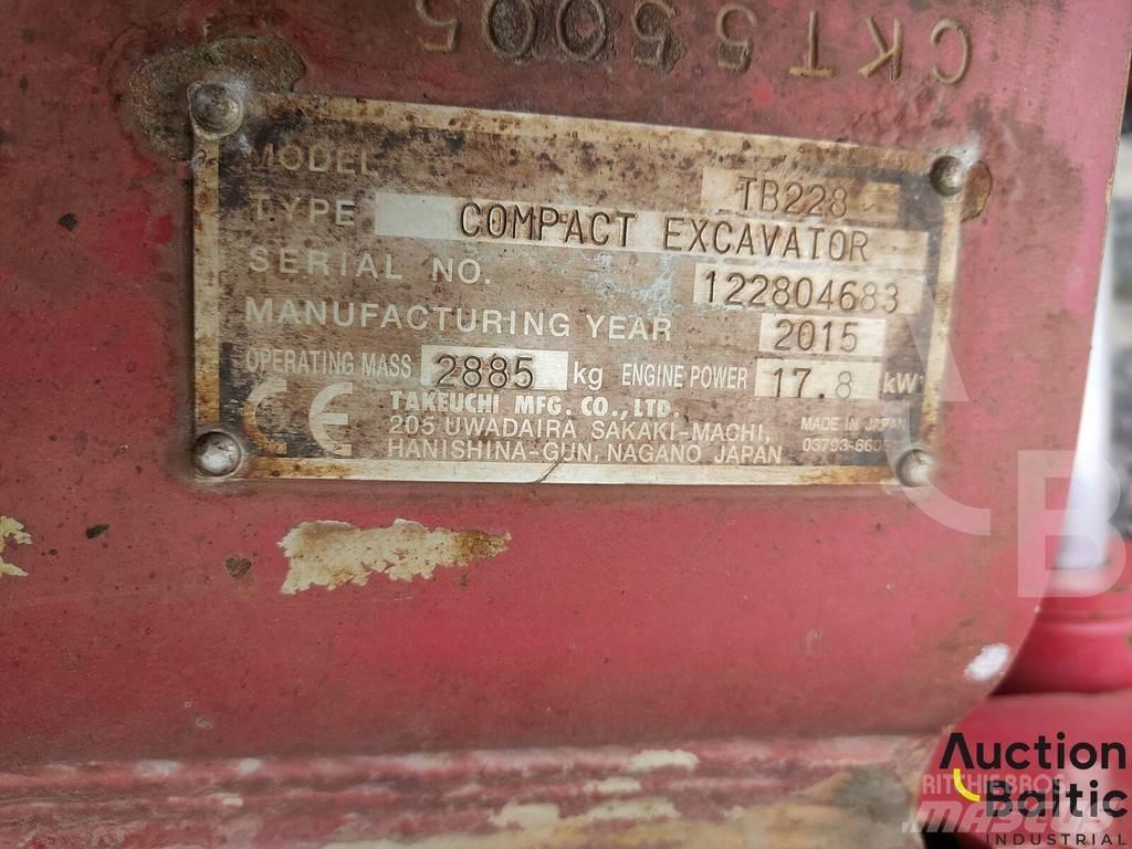 Takeuchi TB228 حفارات صغيرة أقل من 7 طن (حفارات صغيرة)