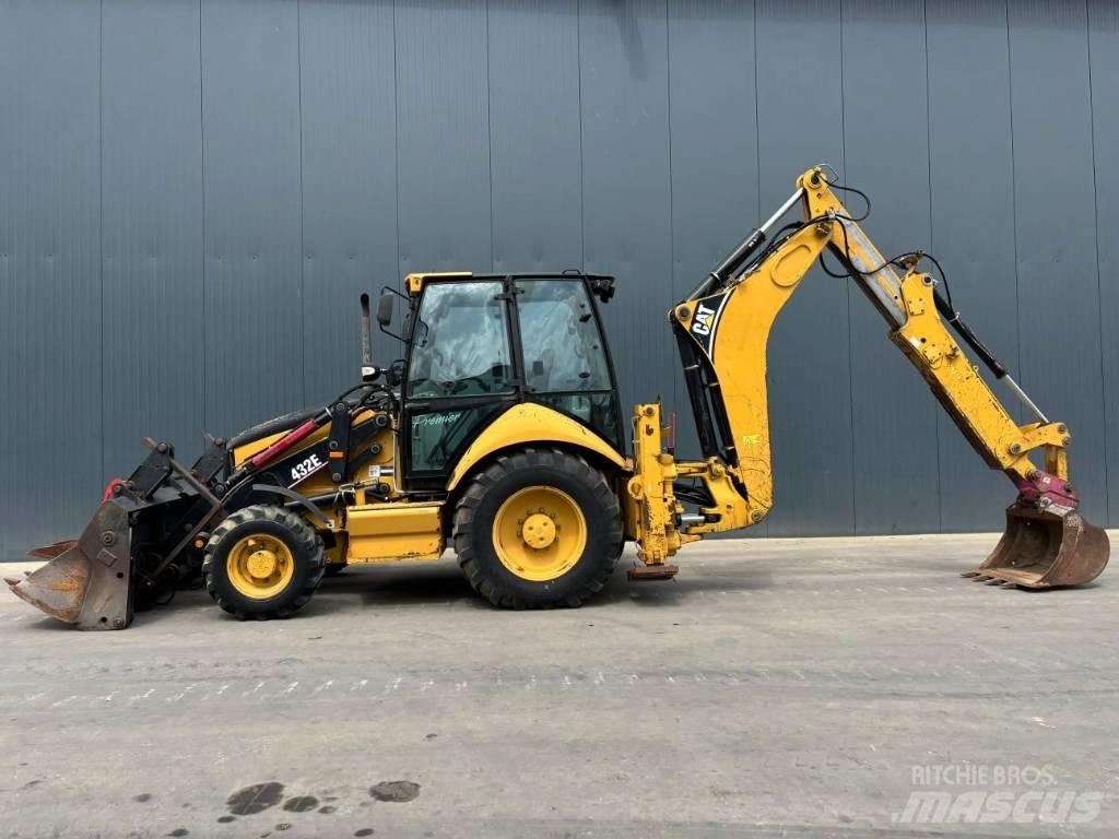CAT 432E لوادر ذات جرافات عكسية