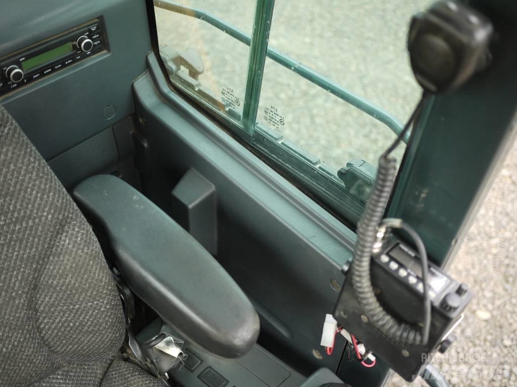 Hyundai HX 235 LCR حفارات زحافة