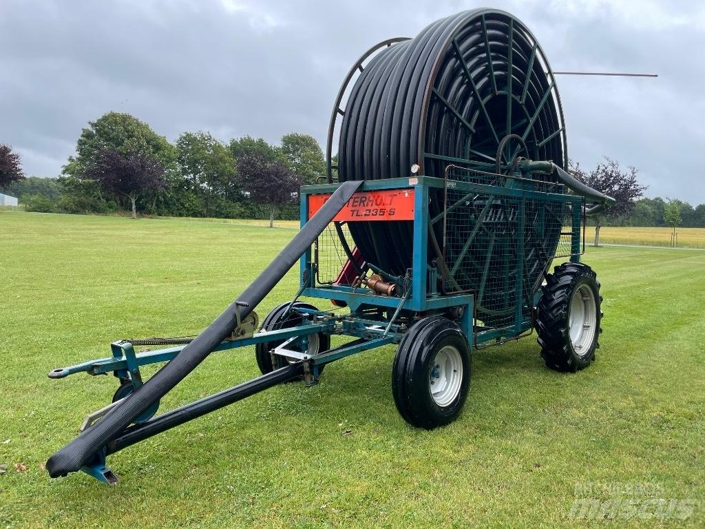 Fasterholt TL 235 S أنظمة الري