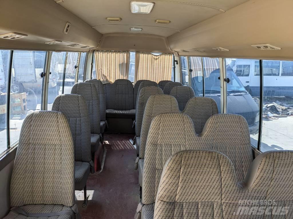 Toyota Coaster حافلة داخل المدينة