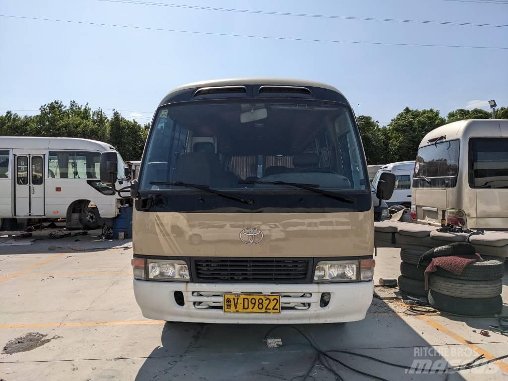 Toyota Coaster حافلة داخل المدينة