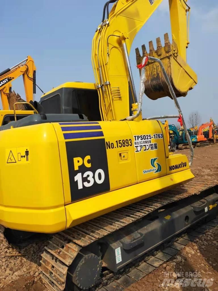 Komatsu PC 130 حفارات زحافة