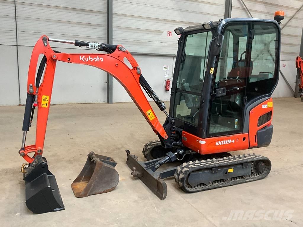 Kubota KX 019-4 حفارات صغيرة أقل من 7 طن (حفارات صغيرة)