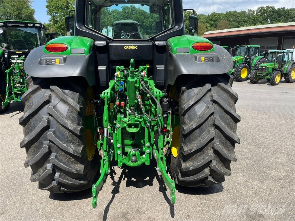 John Deere 6M185 الجرارات