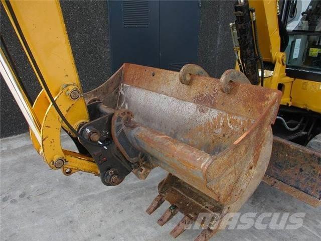 CAT 305.5 حفارات صغيرة أقل من 7 طن (حفارات صغيرة)
