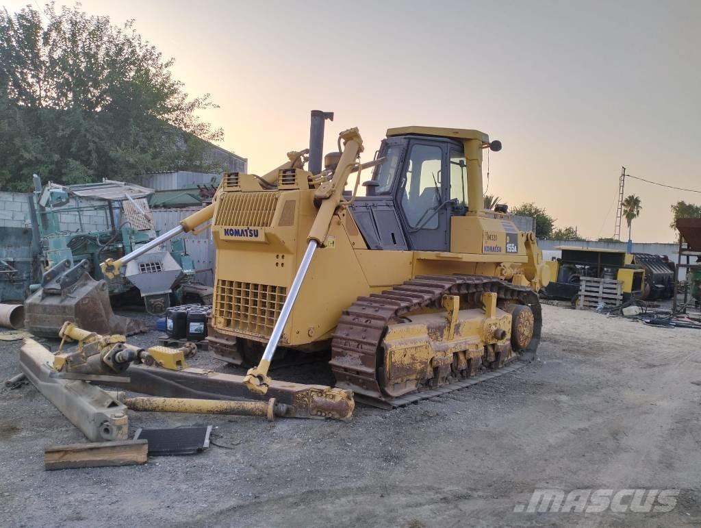 Komatsu D 155 A بلدوزرات مجنزرة