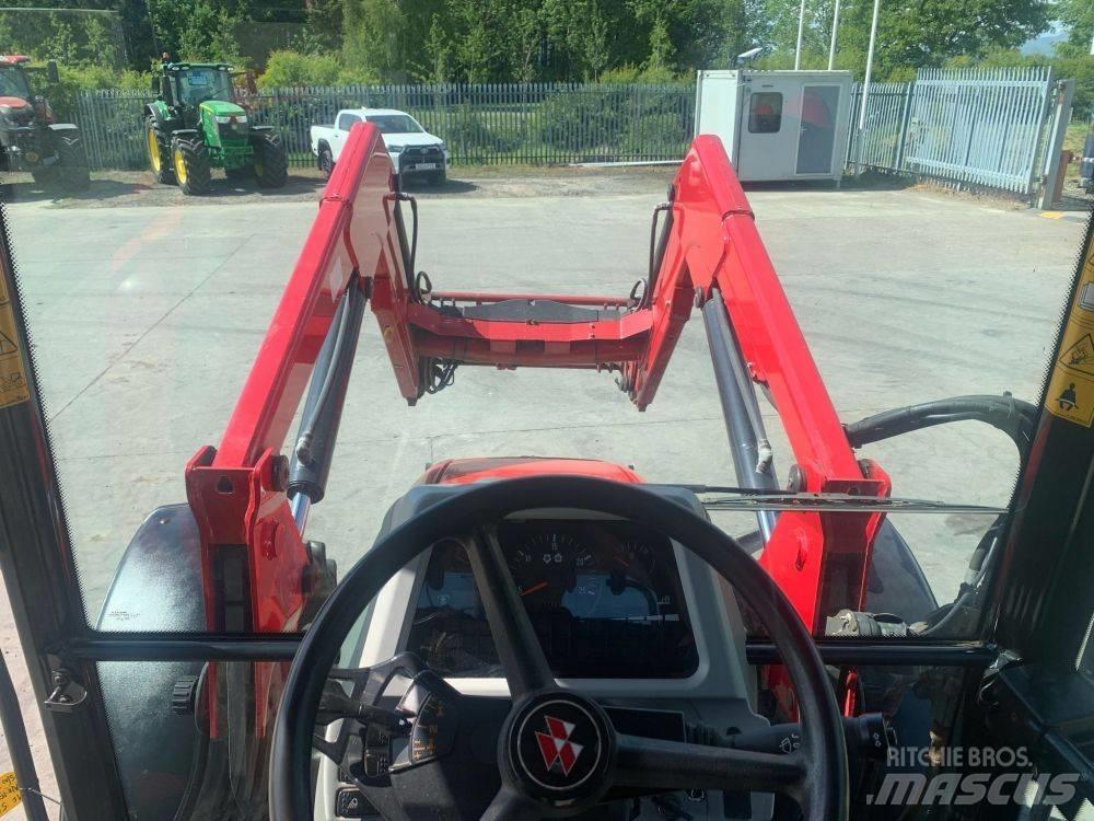 Massey Ferguson 5455 الجرارات