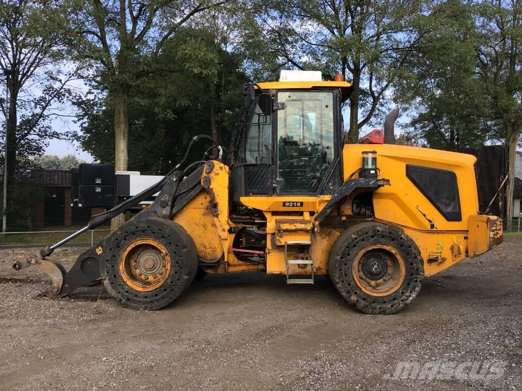JCB 437 WHT لوادر بعجل