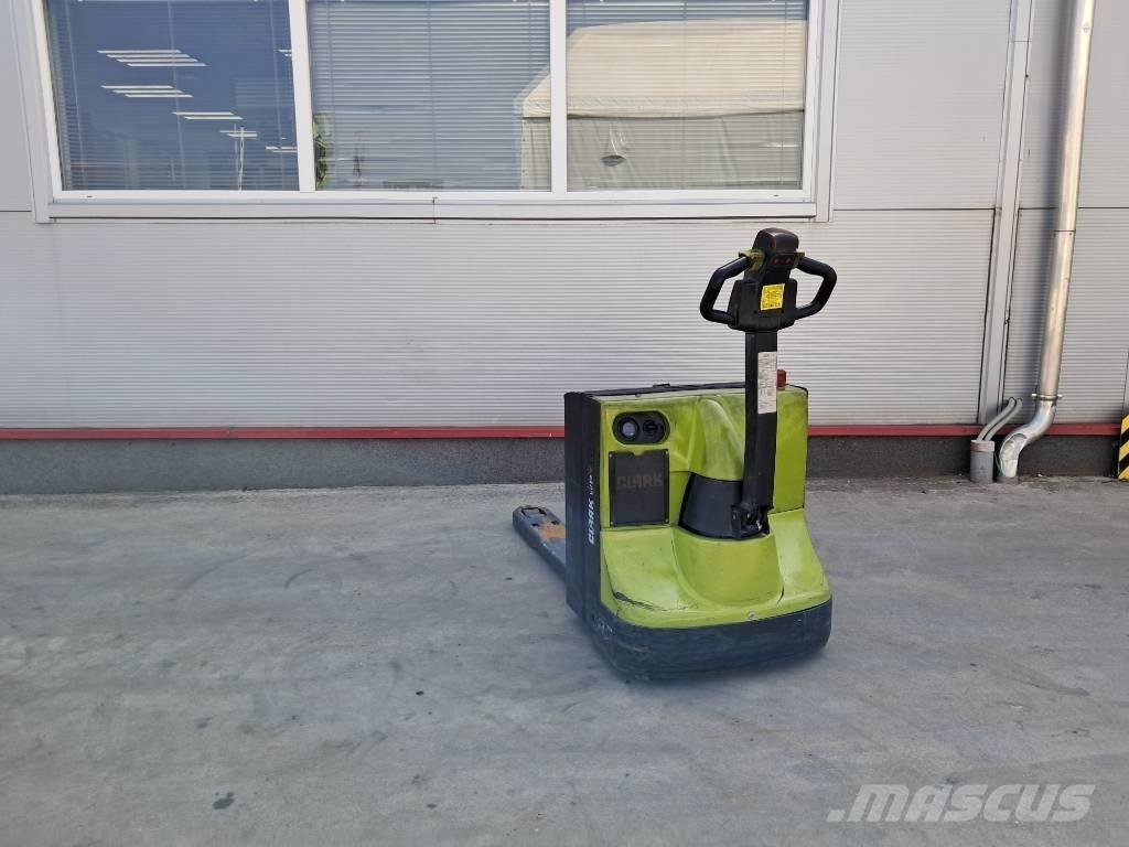 Clark WPX 20 شاحنات ذات رافعات شوكية تعمل بالكهرباء