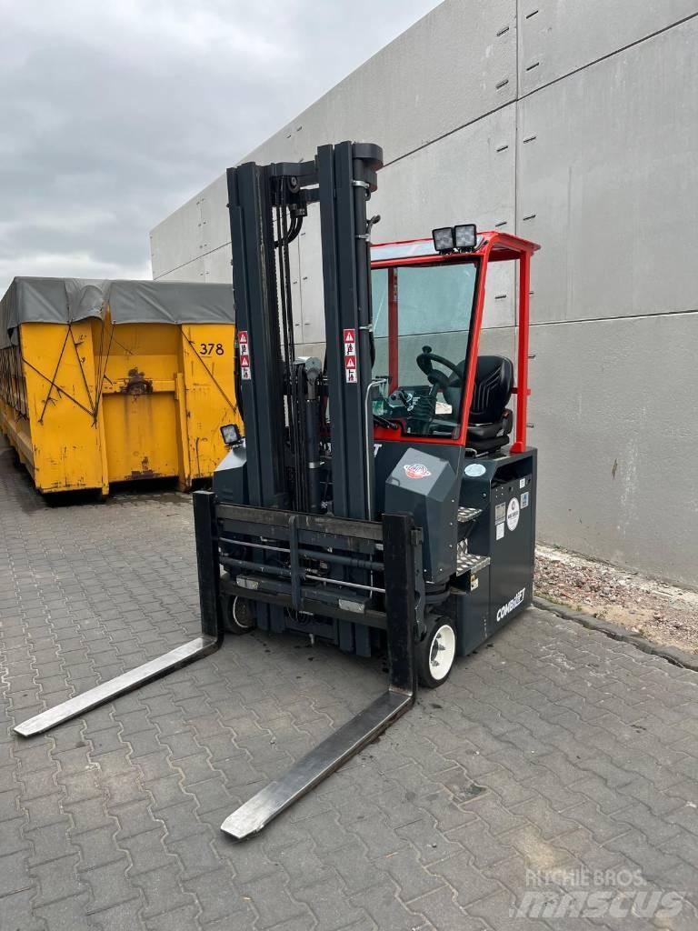 Combilift CBE3000 لوادر جانبية