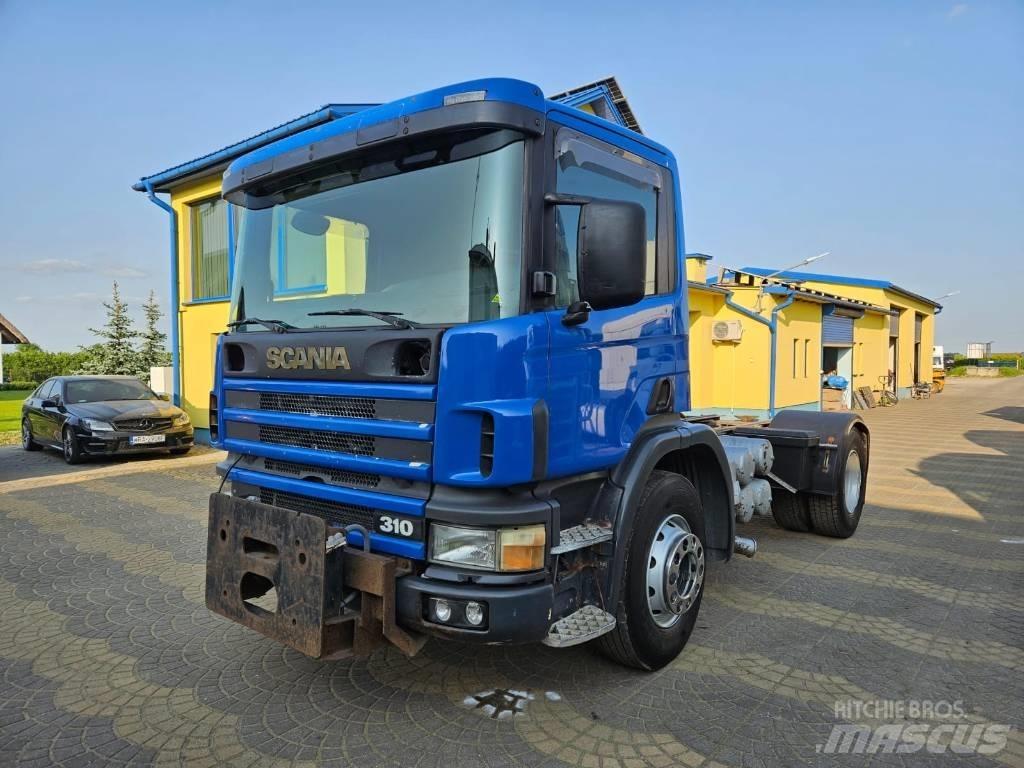 Scania 94 D 310 شاحنات بمقصورة وهيكل