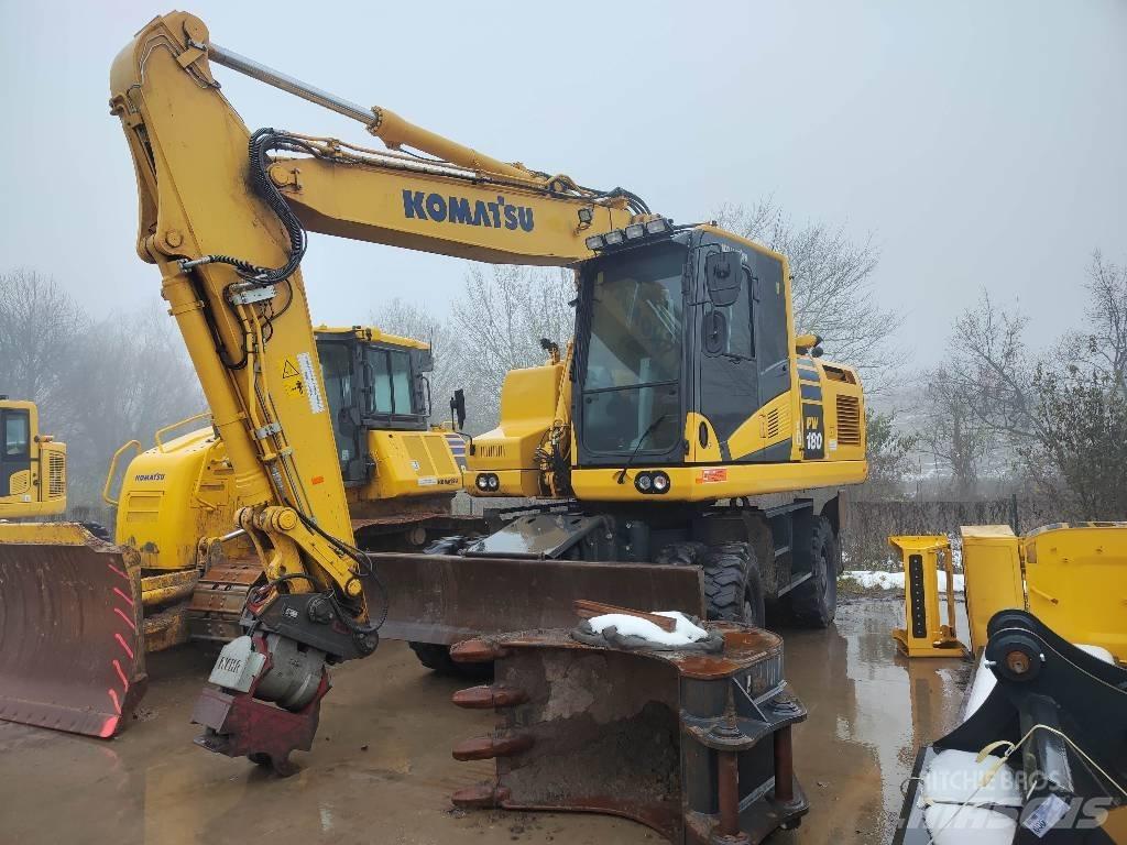 Komatsu PW180-11 حفارات بعجل