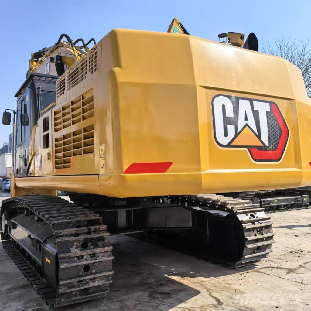 CAT 349 حفارات زحافة