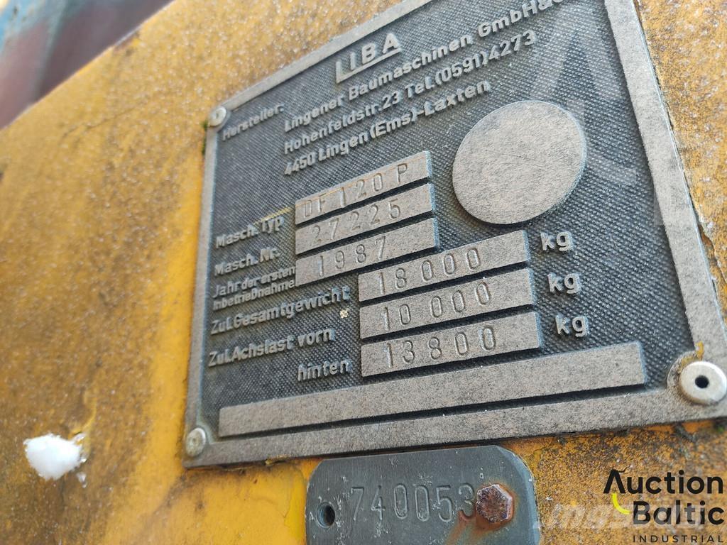 Demag DF 120 P معدات السفلتة