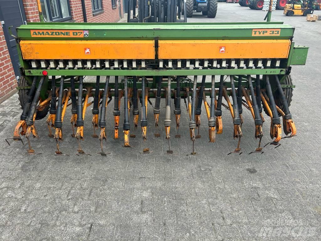Amazone D7 Type 33 مثاقيب
