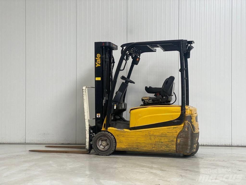 Yale ERP20VT LWB شاحنات ذات رافعات شوكية تعمل بالكهرباء