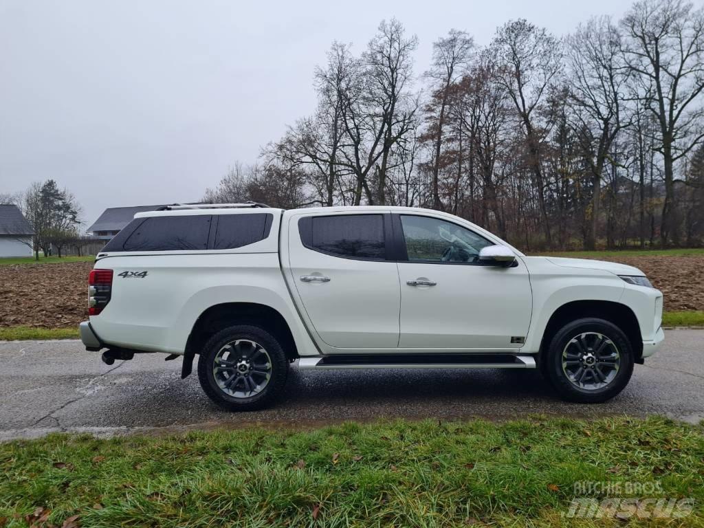 Mitsubishi L200 شاحنات خفيفة/مفصلية الجوانب