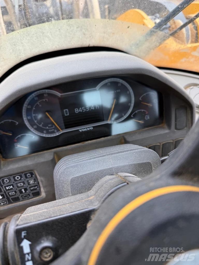 Volvo L 150 H لوادر بعجل