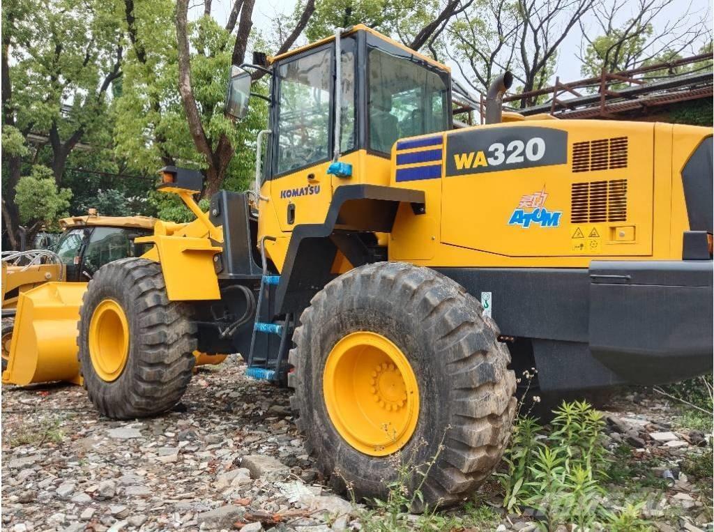 Komatsu WA 320-5 لوادر بعجل