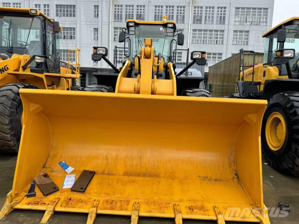 SDLG LG956L لوادر بعجل