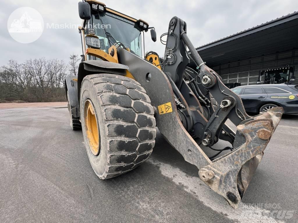 Volvo L 90 H لوادر بعجل