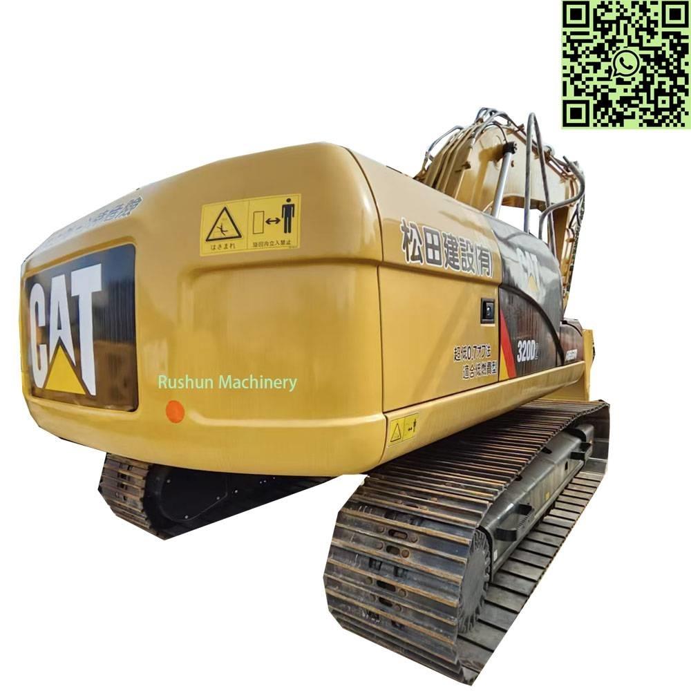 CAT CAT320D2 حفارات زحافة