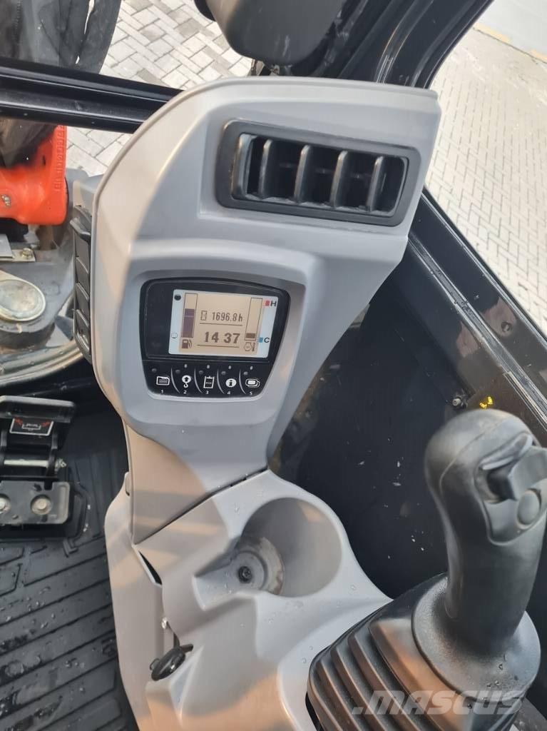 Kubota KX 037-4 حفارات صغيرة أقل من 7 طن (حفارات صغيرة)