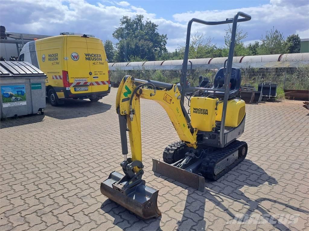 Wacker Neuson 803 حفارات زحافة