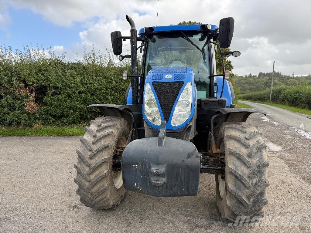 New Holland T 7.200 الجرارات