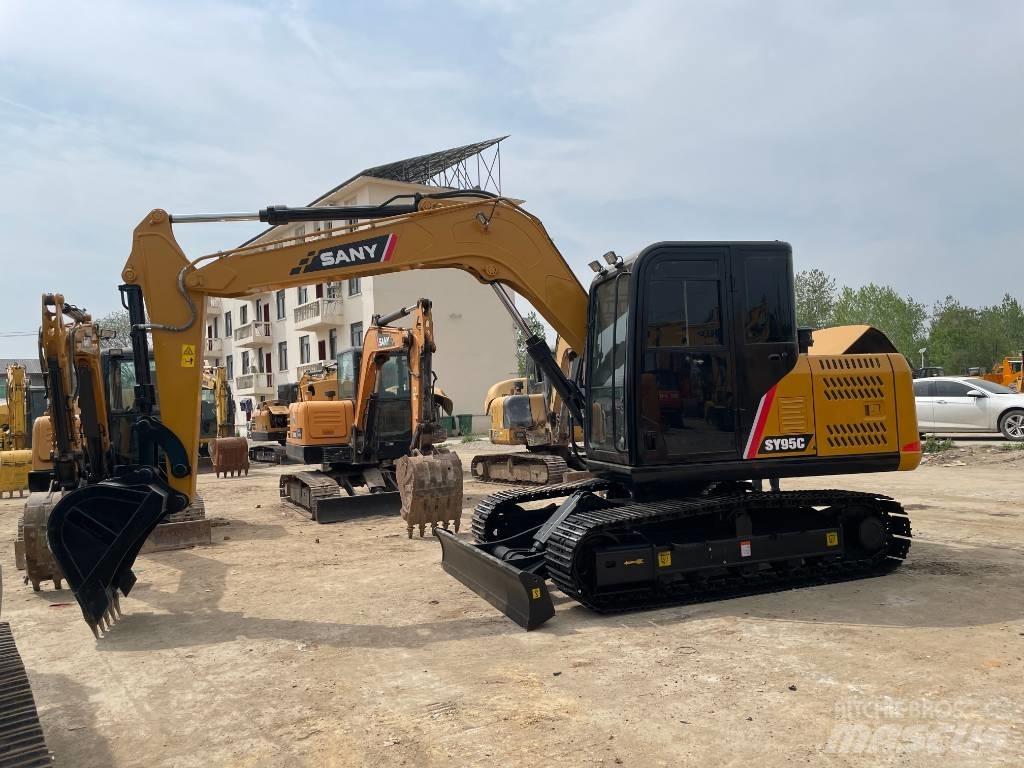 Sany SY 95 C حفارات زحافة