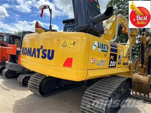 Komatsu PC 200-8 حفارات زحافة