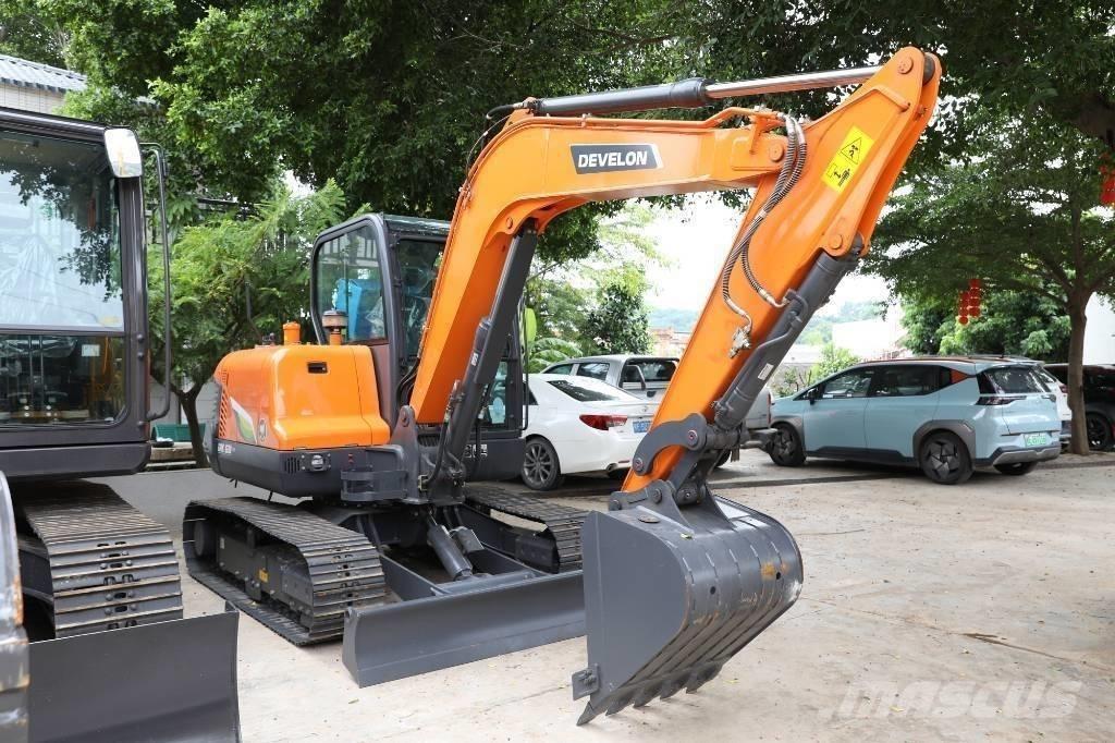 Doosan DX 60-10 حفارات صغيرة أقل من 7 طن (حفارات صغيرة)