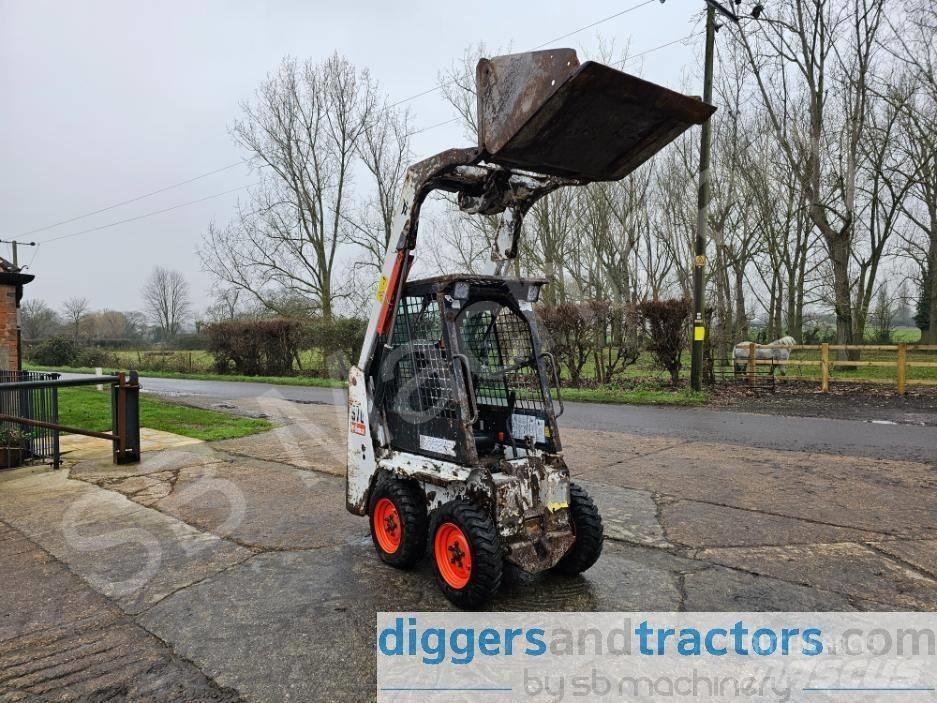 Bobcat S 70 لوادر انزلاقية التوجيه