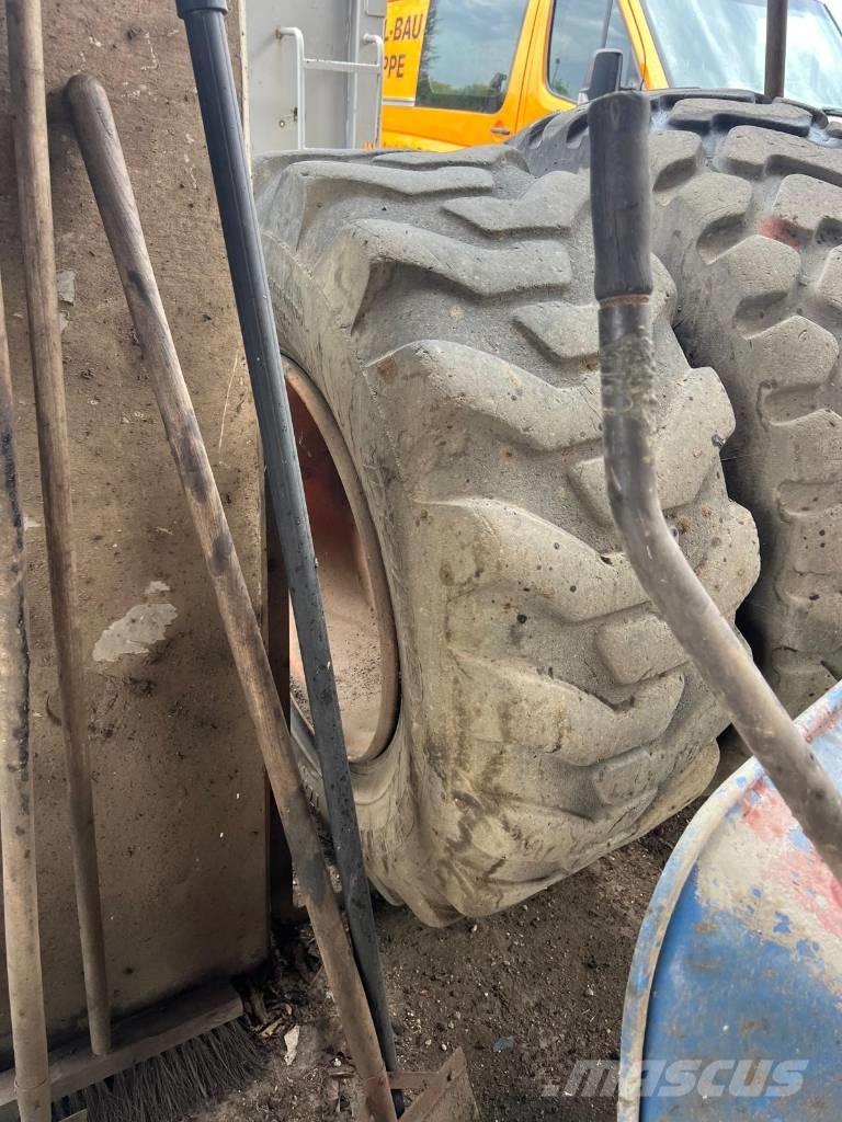 O&K F 156 A معدات تمهيد الطرق