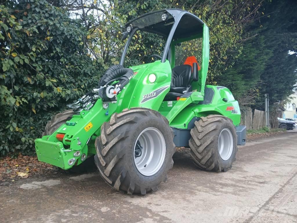 Avant 760i لوادر متعددة الأغراض
