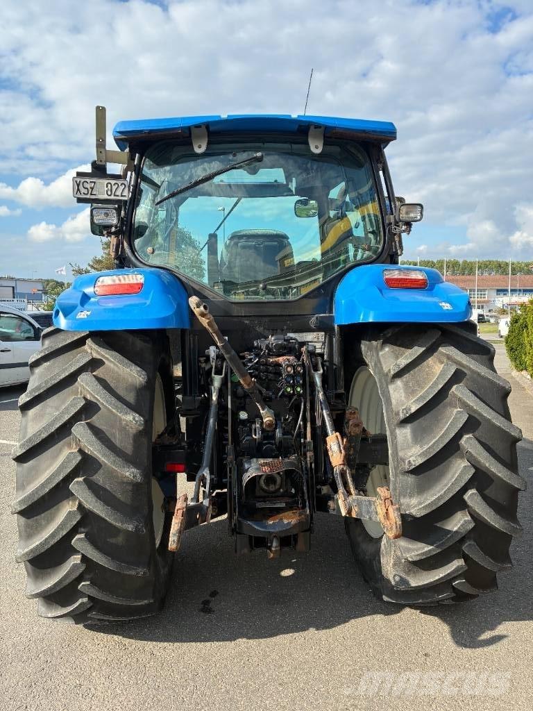 New Holland TS 130 A الجرارات