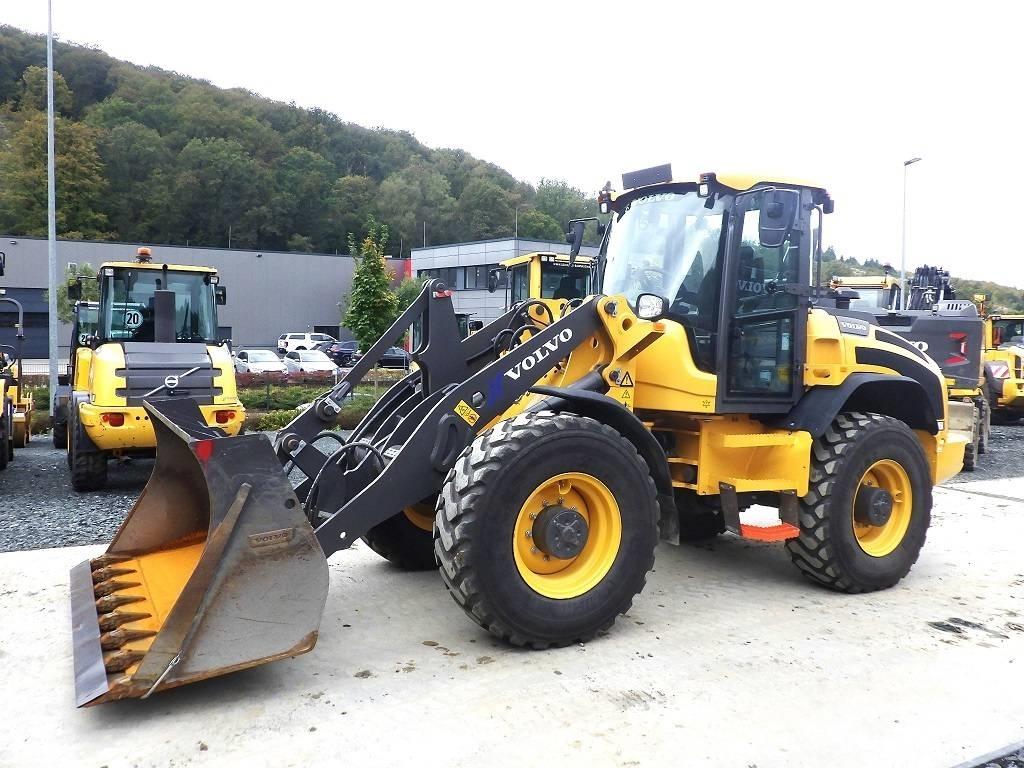 Volvo L 45 H لوادر بعجل